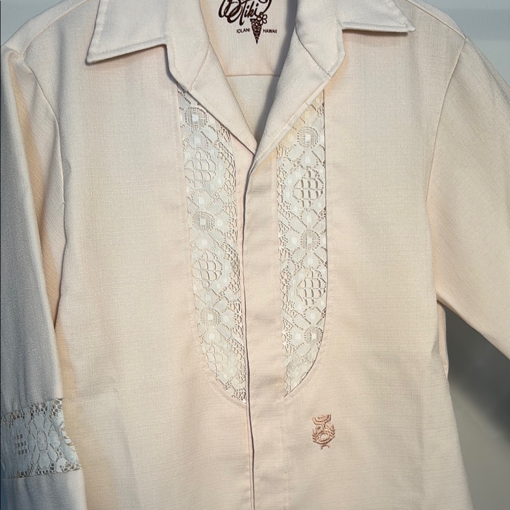 Cream Button Down Shirt with Notched Collar and 3/4 Sleeves - Picture 5 of 5